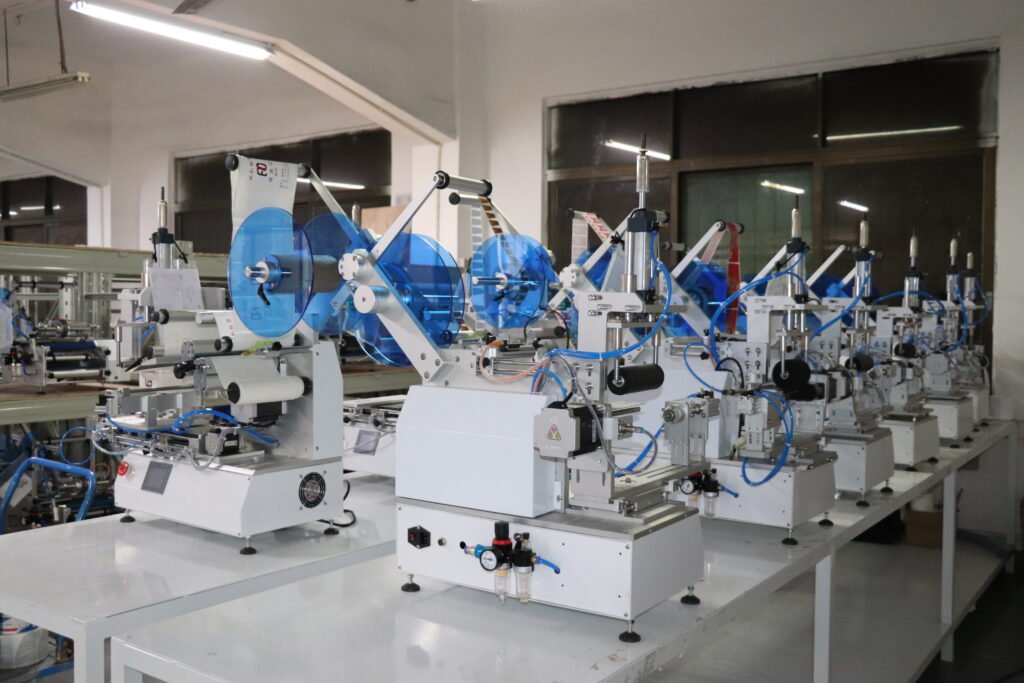 Semi-auto applicator